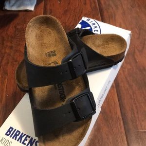 Never used KIDS Birkenstock’s size 10-10.5.